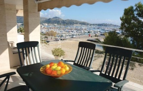 Stunning apartment in Port de Pollena with 3 Bedrooms and WiFi