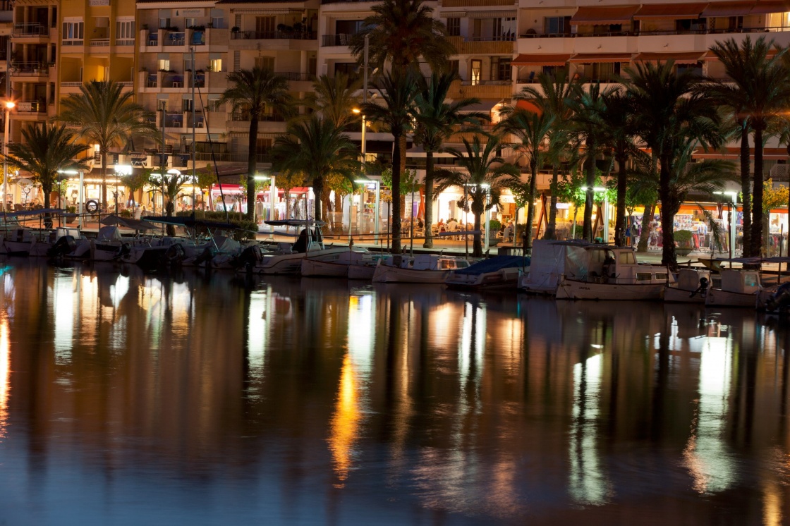 'Alcudia marina at night. Majorca, Spain' - Majorque